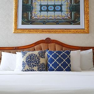Economy King Room